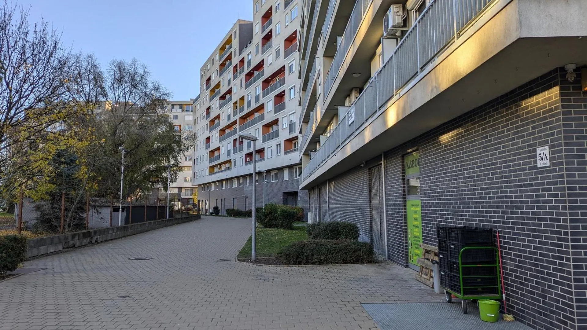 Budapest City Home 0*,  Hungary