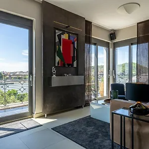 Orangehomes 130 M2 With Fantastic View To River Danube Apartment